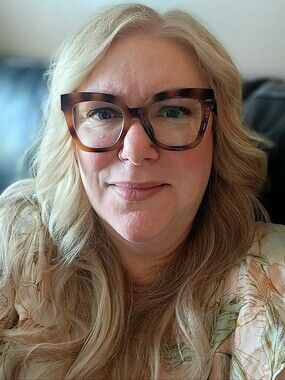 Meet your Posher, Dona